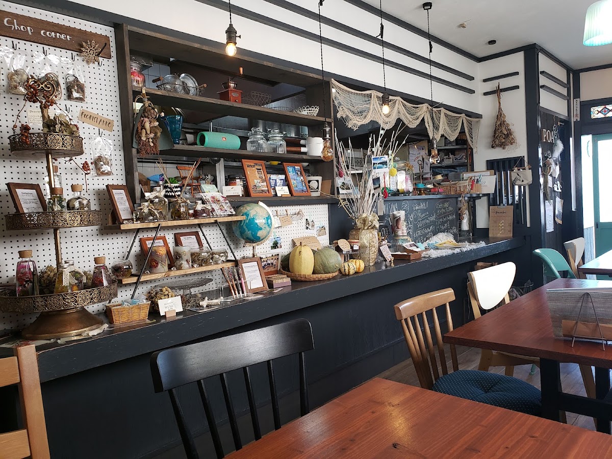 kitchen SAWASAWA 実際の外観・店内